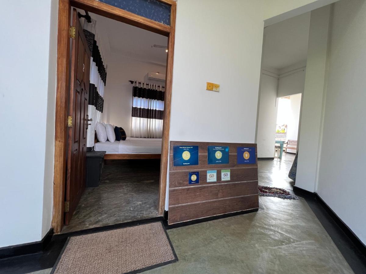 Lahiru Villa Гале Екстериор снимка
